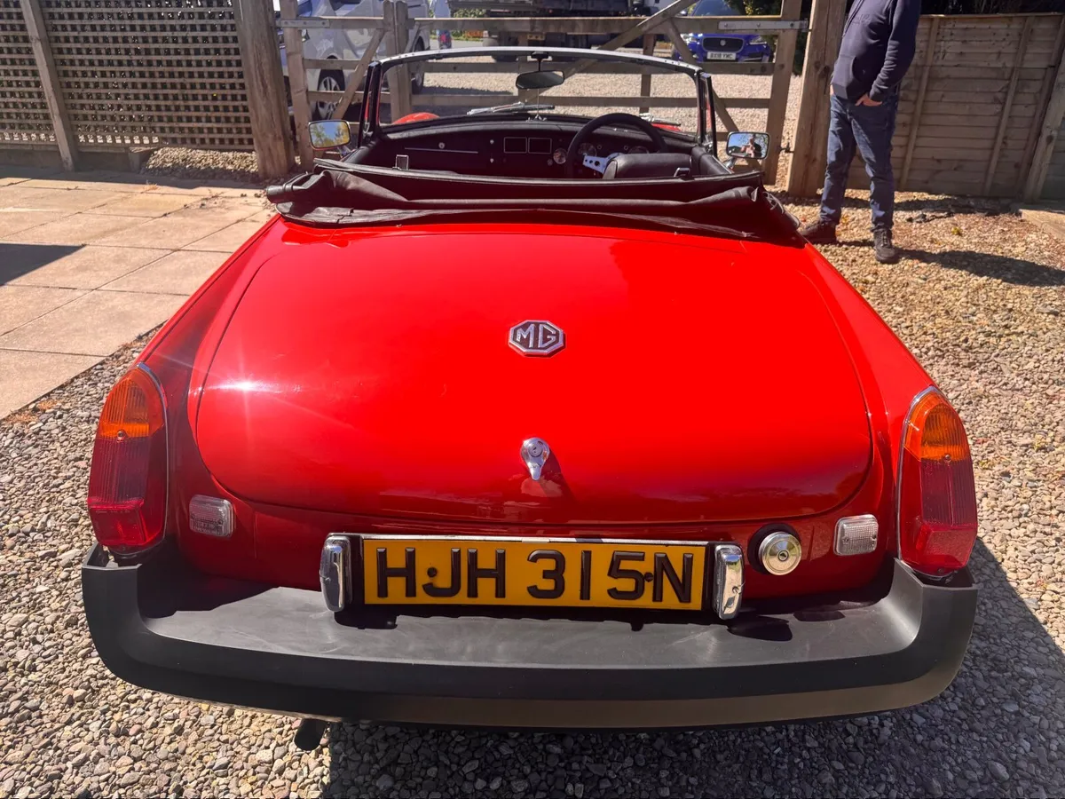 MG ROADSTER 1975 - Image 3