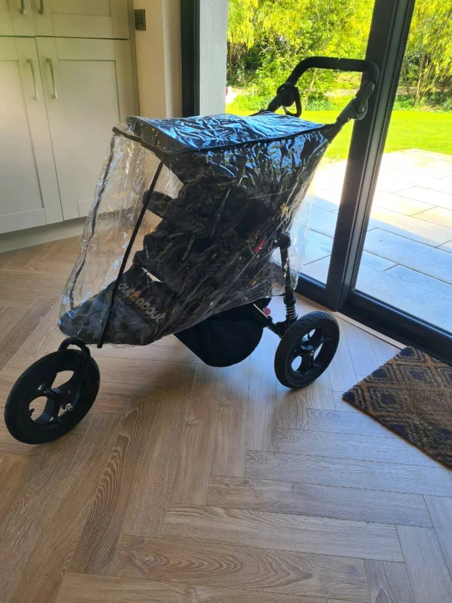Out n about Buggy - Image 3