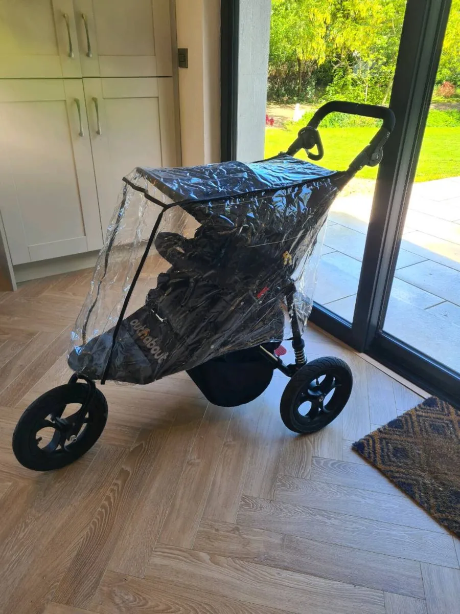 Out n about Buggy - Image 4