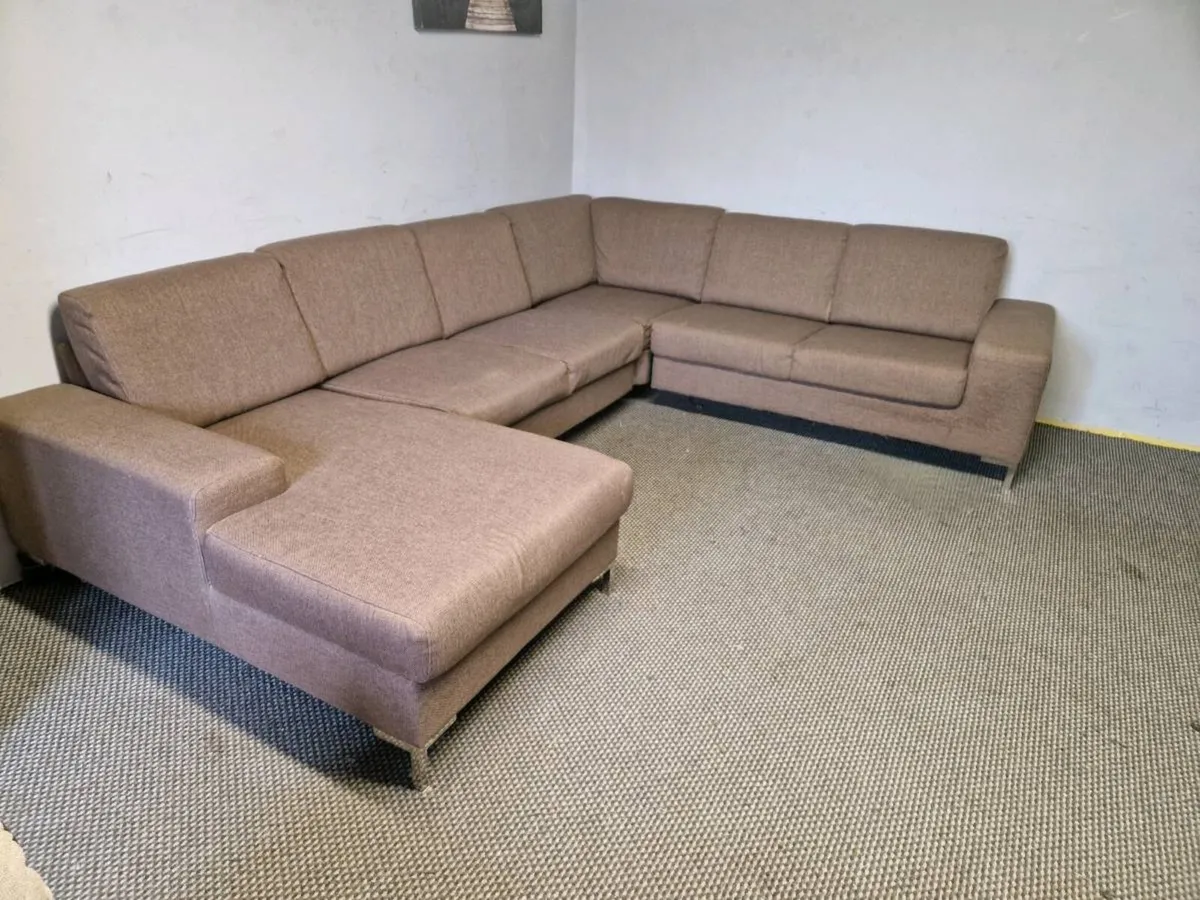 Corner sofa - Image 1
