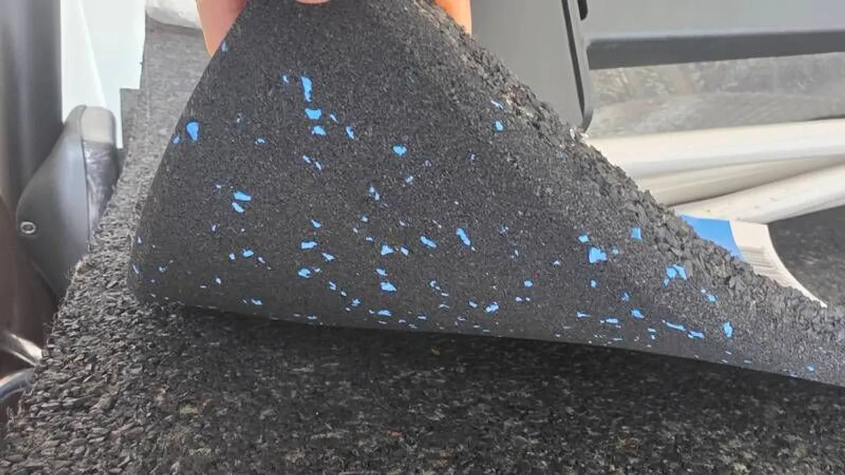 Gym Floor Mats 1m x 1m 20mm - Image 1