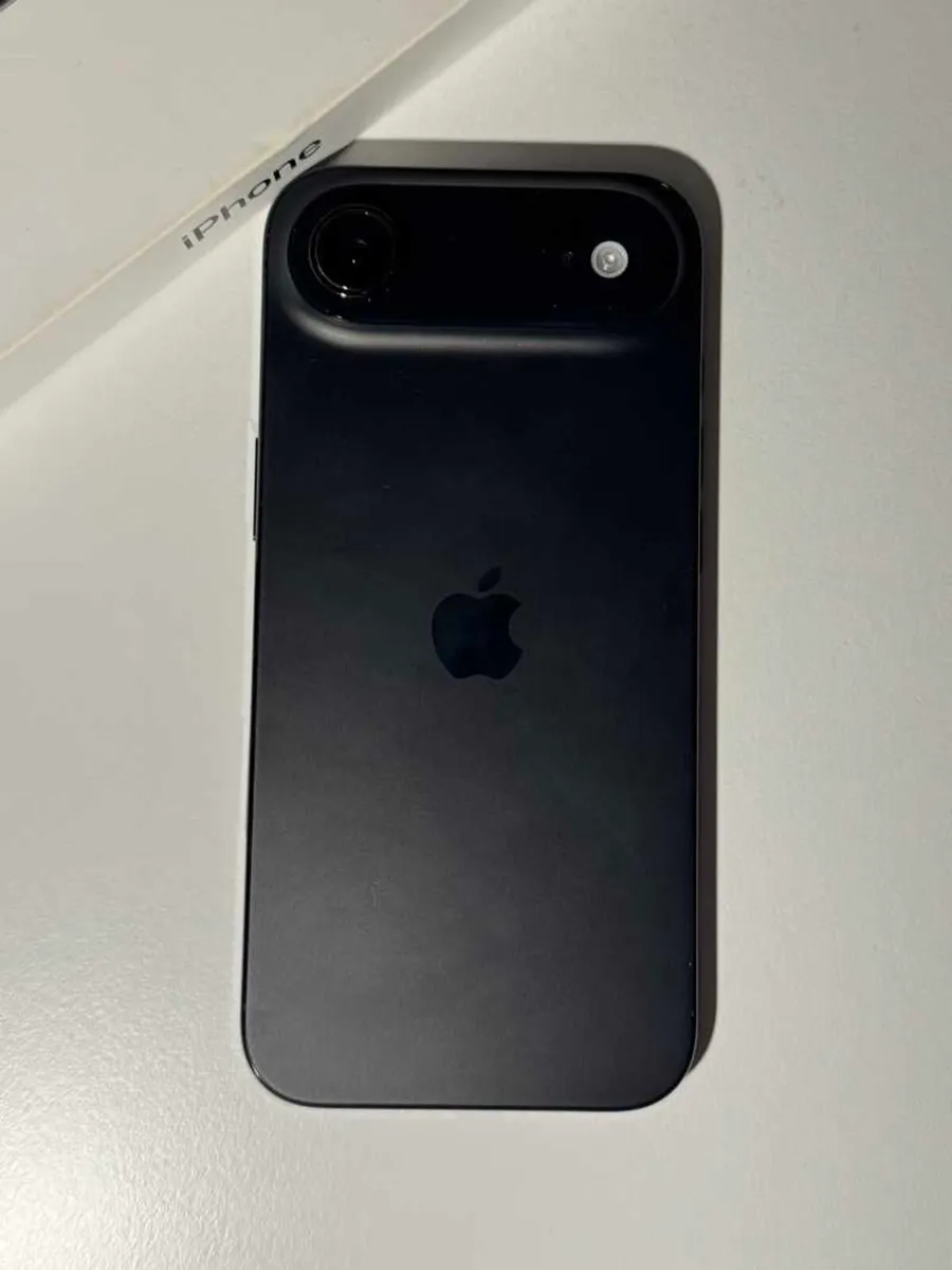 iPhone Air - Image 2