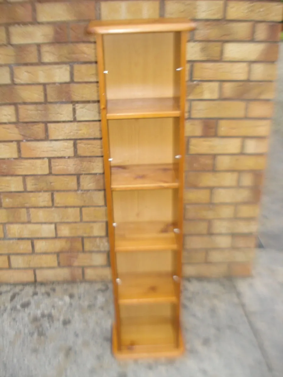 DARK IRISH PINE CD/BOOK SHELF 4 TIER TOWER. - Image 2