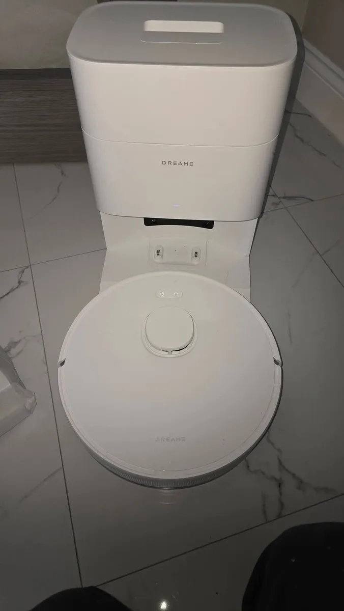 Robot hoover - Image 1