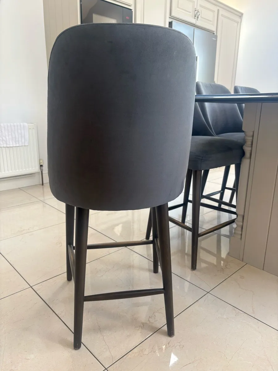 Kitchen Island Bar Stool - Image 3