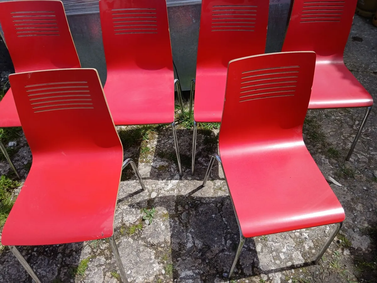 Chairs 💺 💺 💺 💺 💺 💺  lot of (6)...del - Image 2