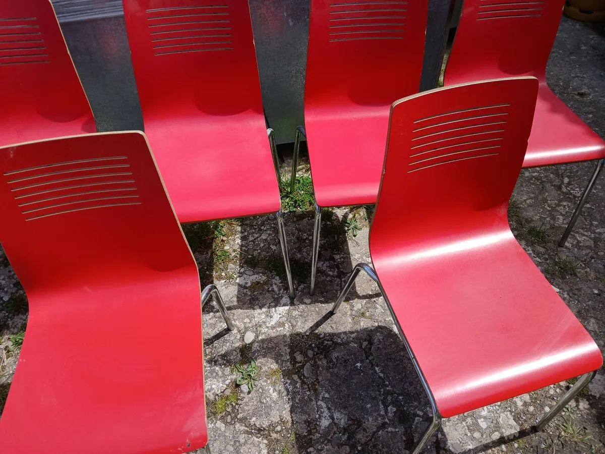 Chairs 💺 💺 💺 💺 💺 💺  lot of (6)...del - Image 3