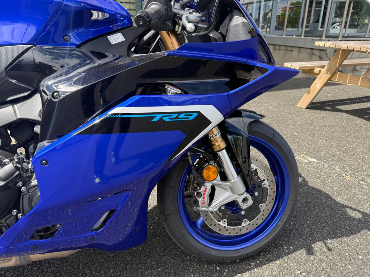 2025 Yamaha R9 - Image 2