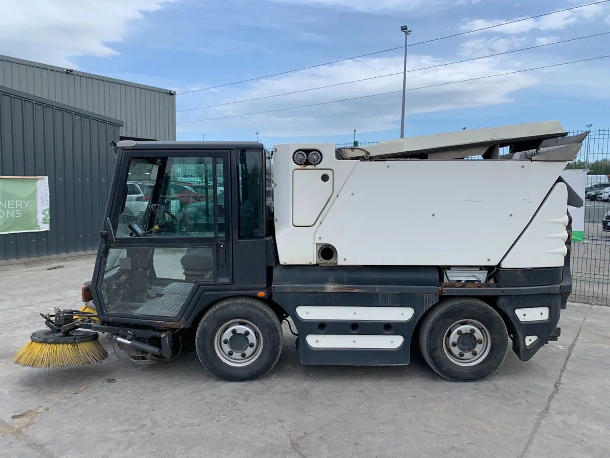 2009 SCHMIDT COMPACT SWEEPER FOR AUCTION - NAAS - Image 2