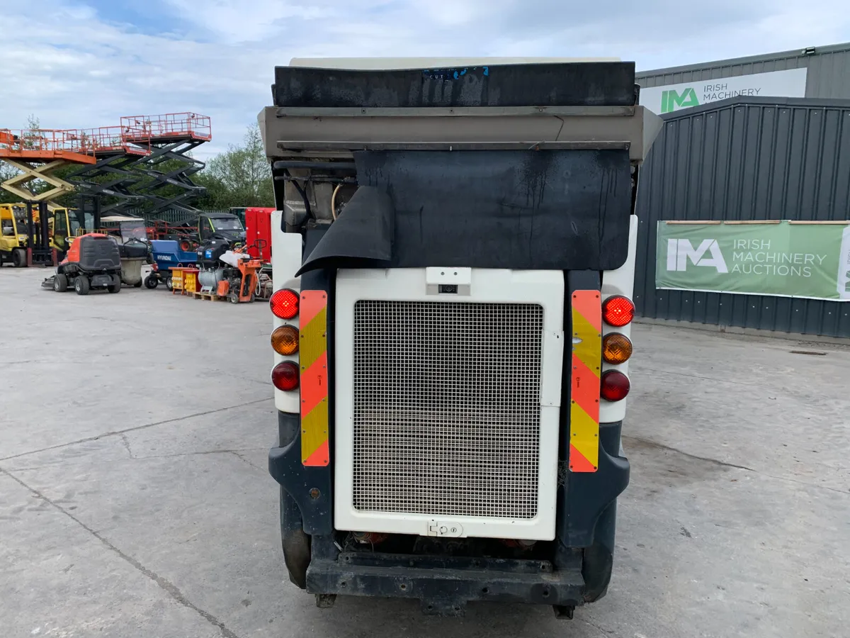 2009 SCHMIDT COMPACT SWEEPER FOR AUCTION - NAAS - Image 4