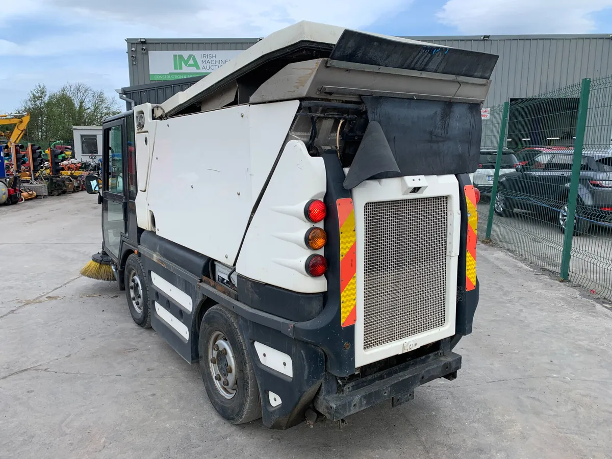 2009 SCHMIDT COMPACT SWEEPER FOR AUCTION - NAAS - Image 3
