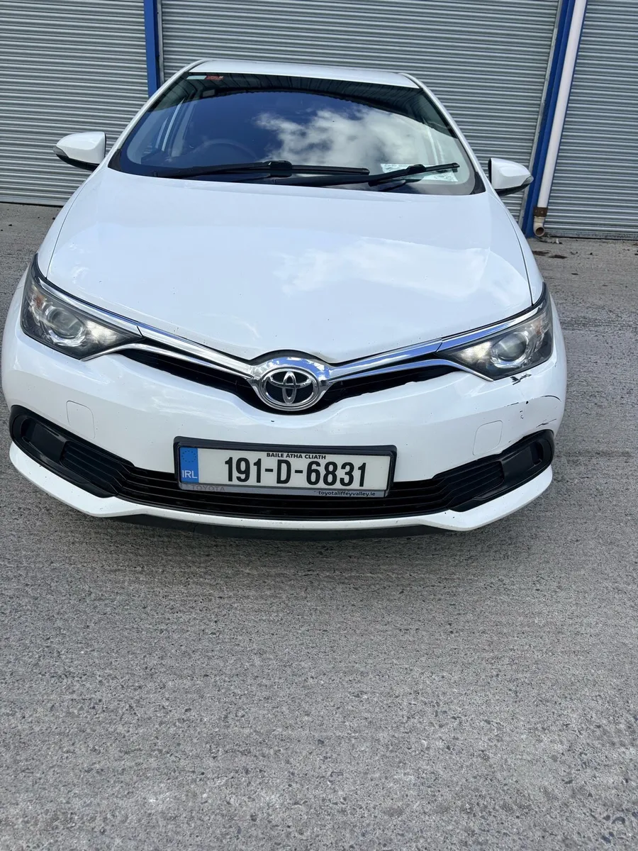 Toyota AURIS 191 diesel - Image 4