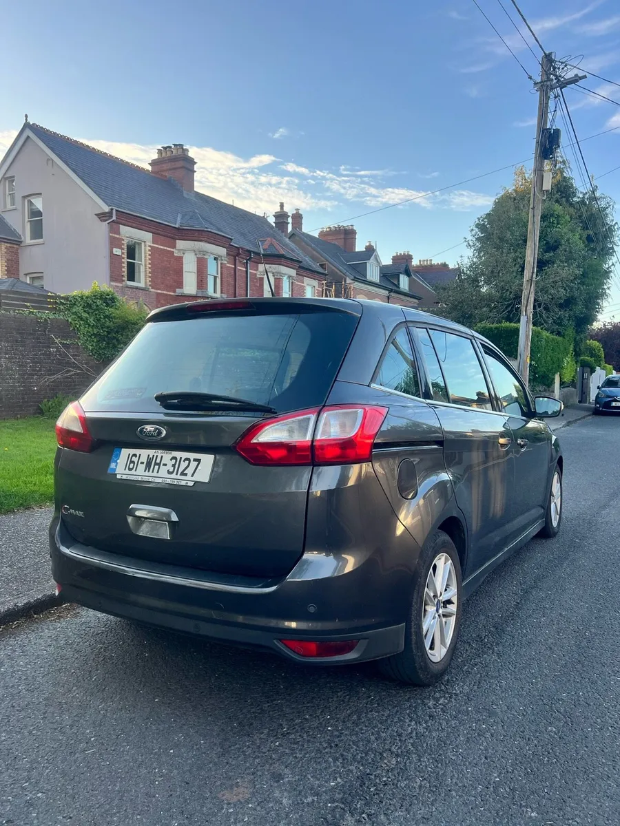Ford C-Max 2016 low km 7 seater - Image 4