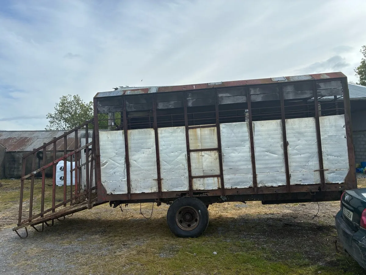 Cattle trailor - Image 4
