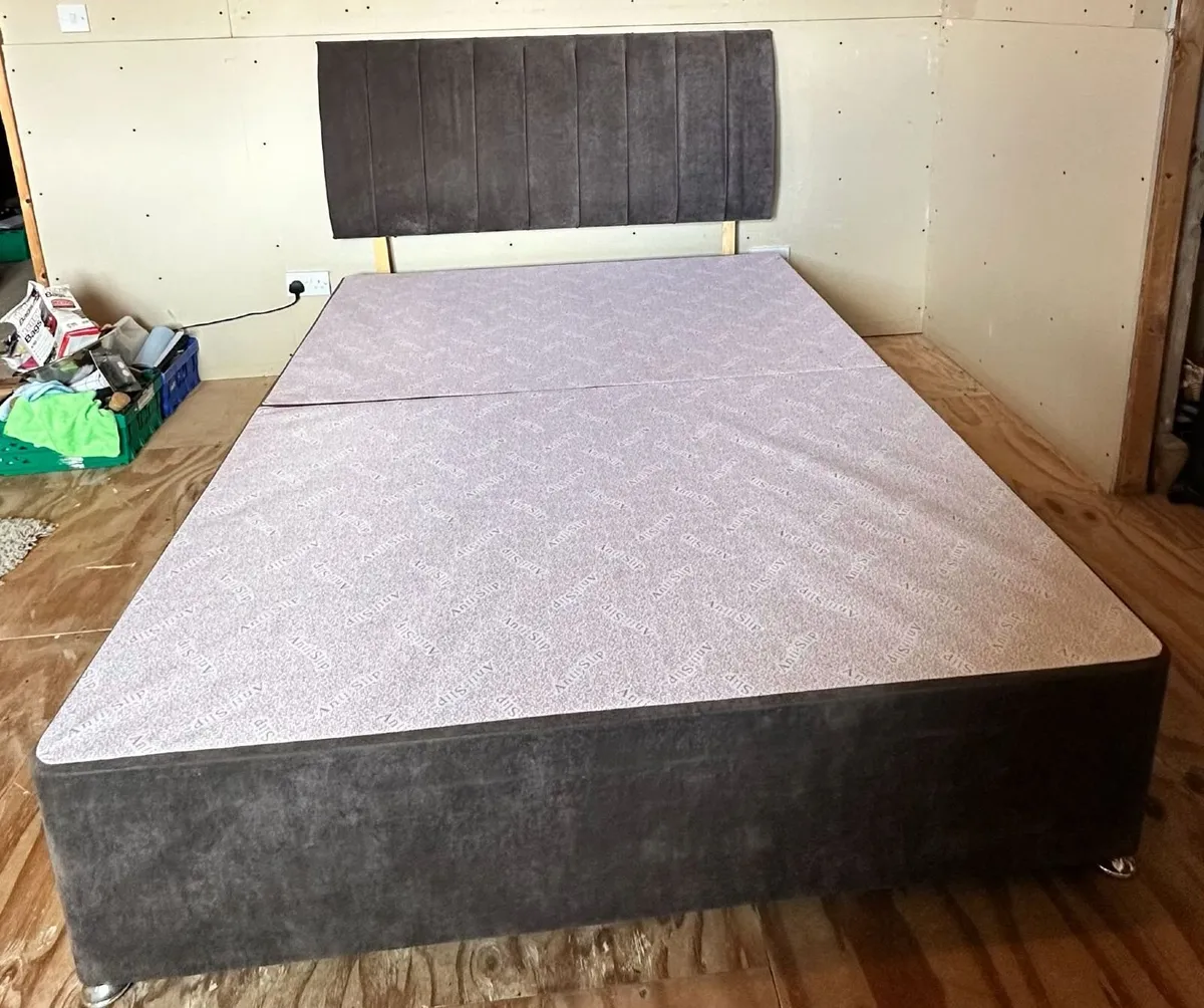 Bed - Image 3