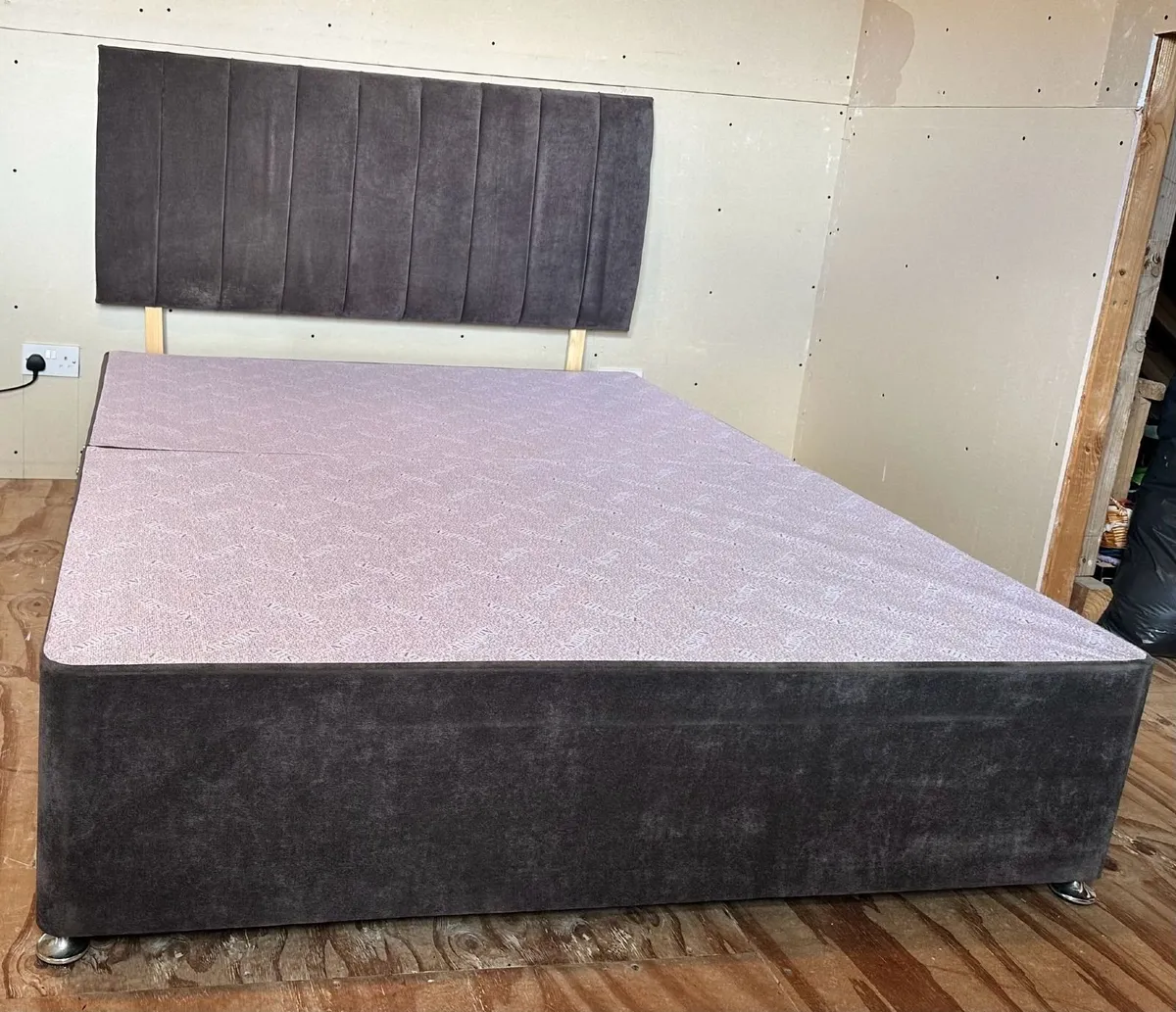 Bed - Image 4