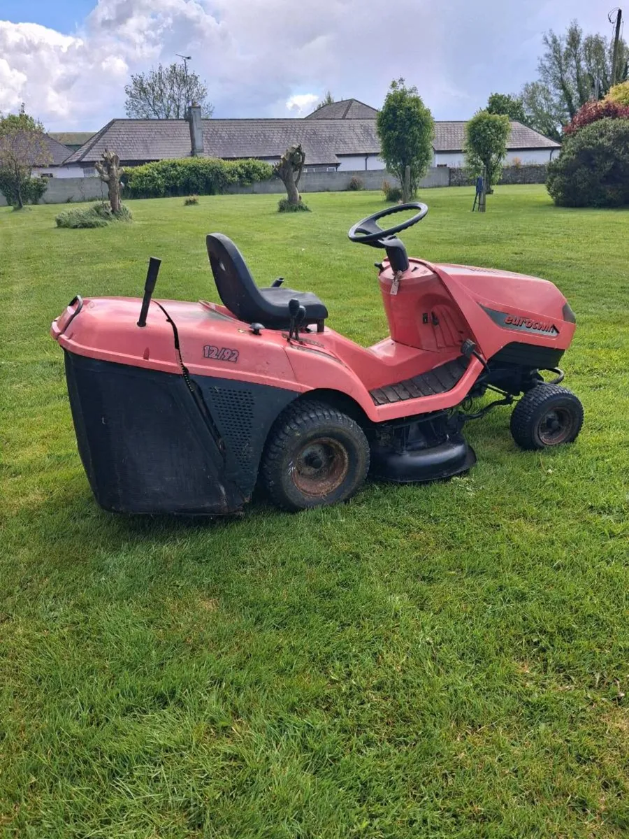 Castelgarden ride on mower - Image 2