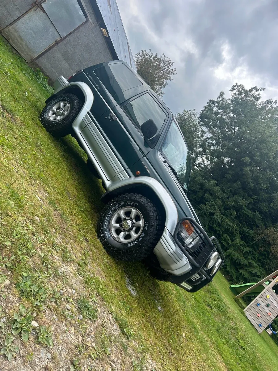 2.5 Mitsubishi Pajero - Image 4