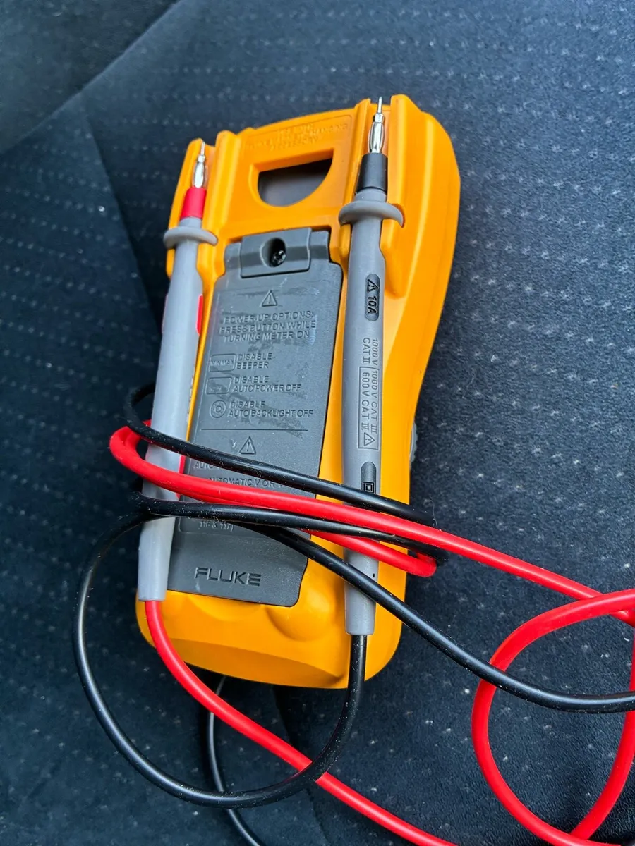 Fluke 117 multimeter - Image 2