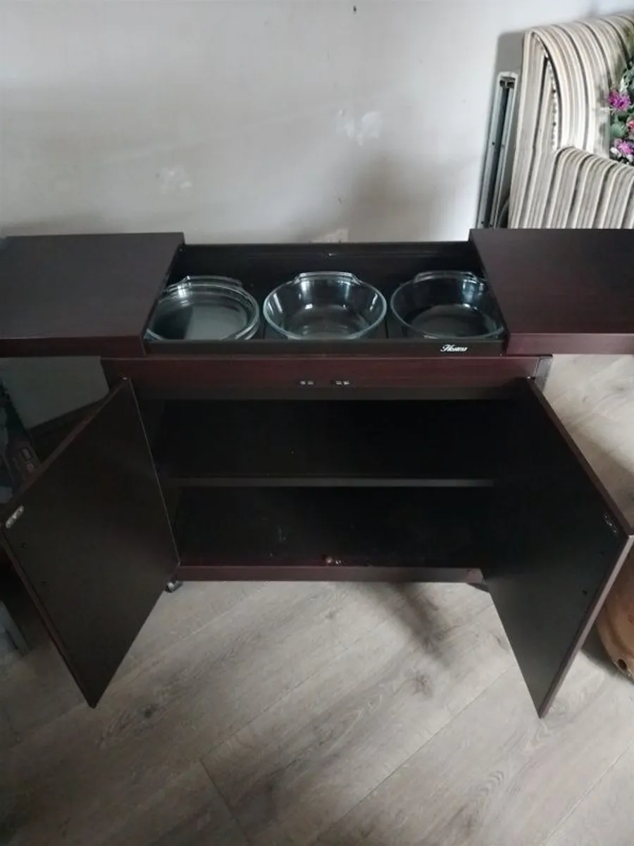 Hostess Trolley - Image 1