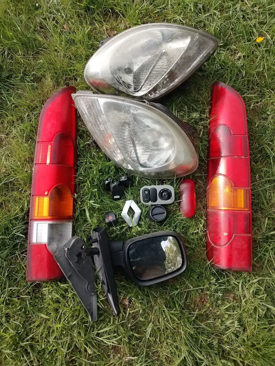 2005 Renault Kangoo Lights and Window Switches - Image 1