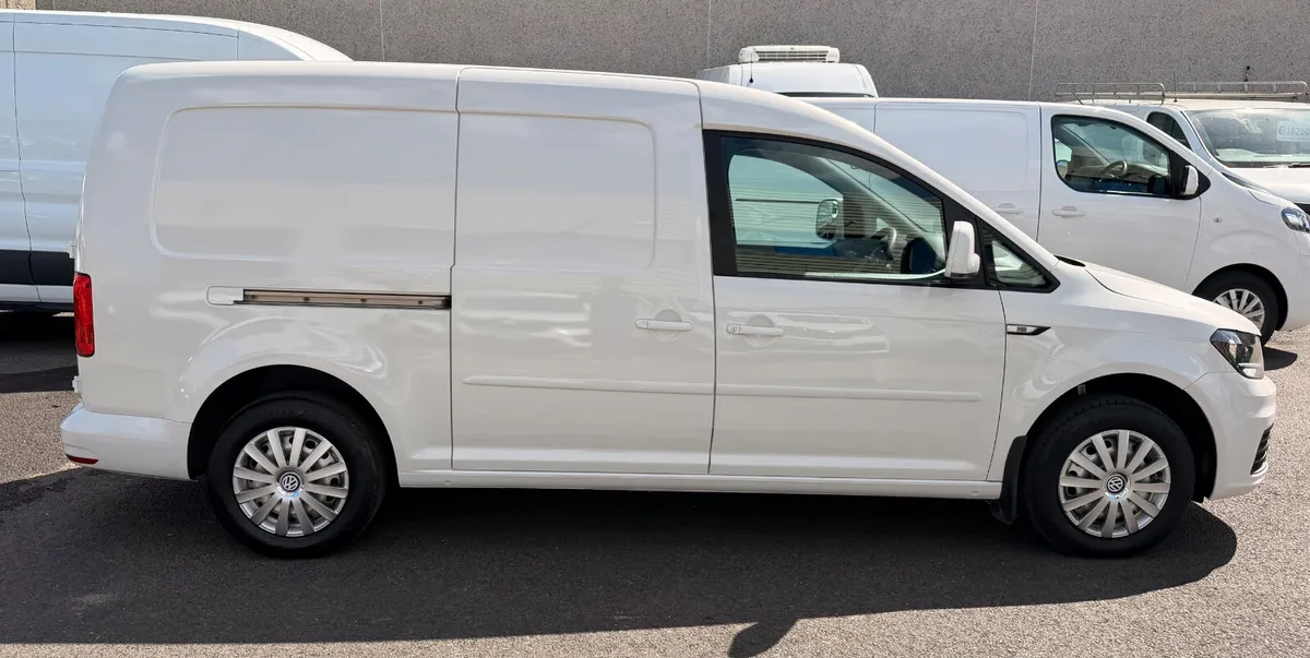 2019 Volkswagen Caddy Only 57,000km - Image 3