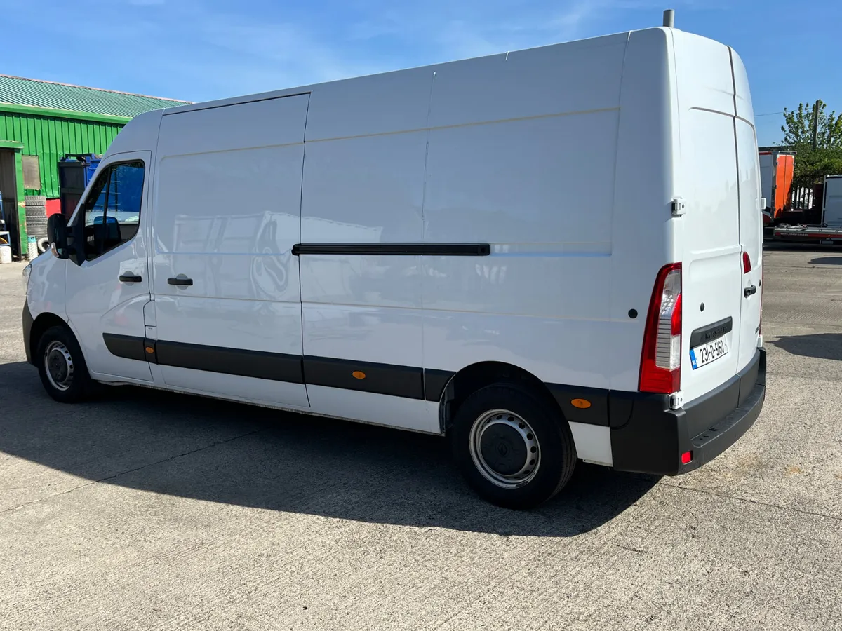 2023 RENAULT MASTER 2.3DCi 135 BHP BUSINESS - Image 4