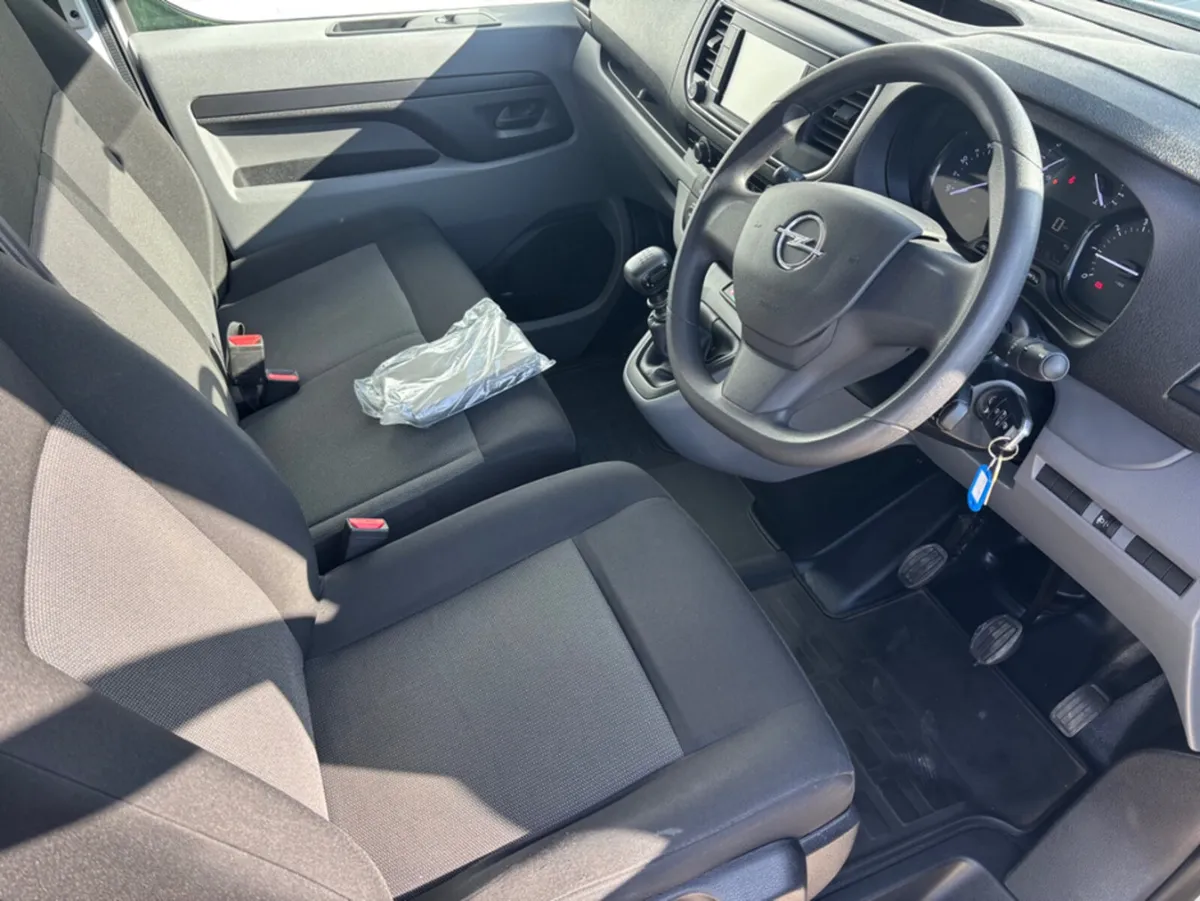 Opel Vivaro L2H1-1.5 100PS-6SP MAN 100PS-DIE-6SP 5 - Image 2