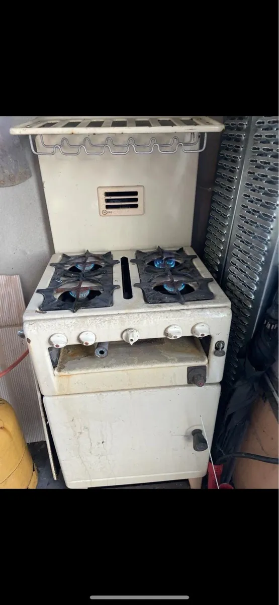 Antique Vintage Gas Cooker - Image 1