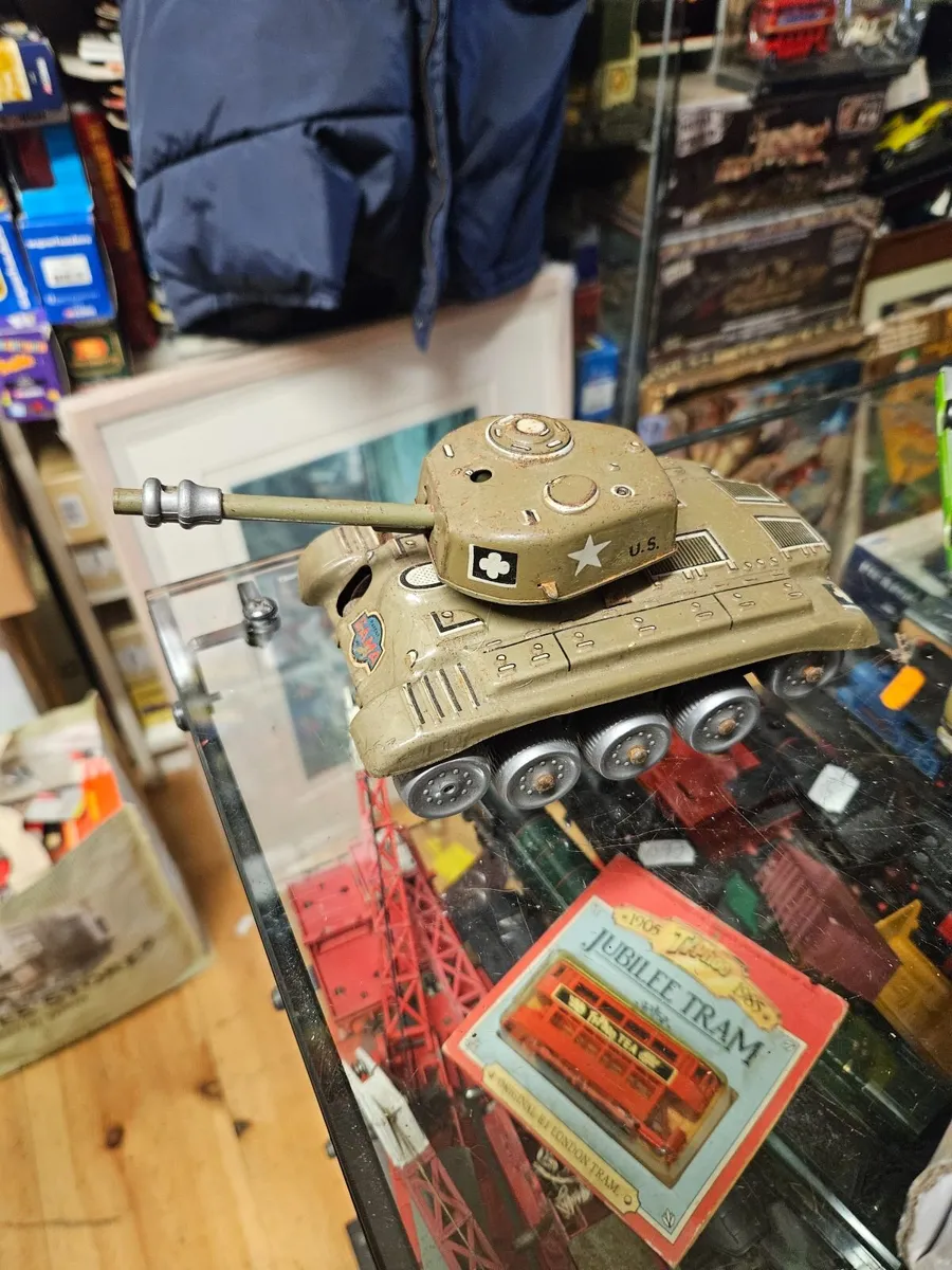 Vintage 1950's Tinplate Tank - Image 1