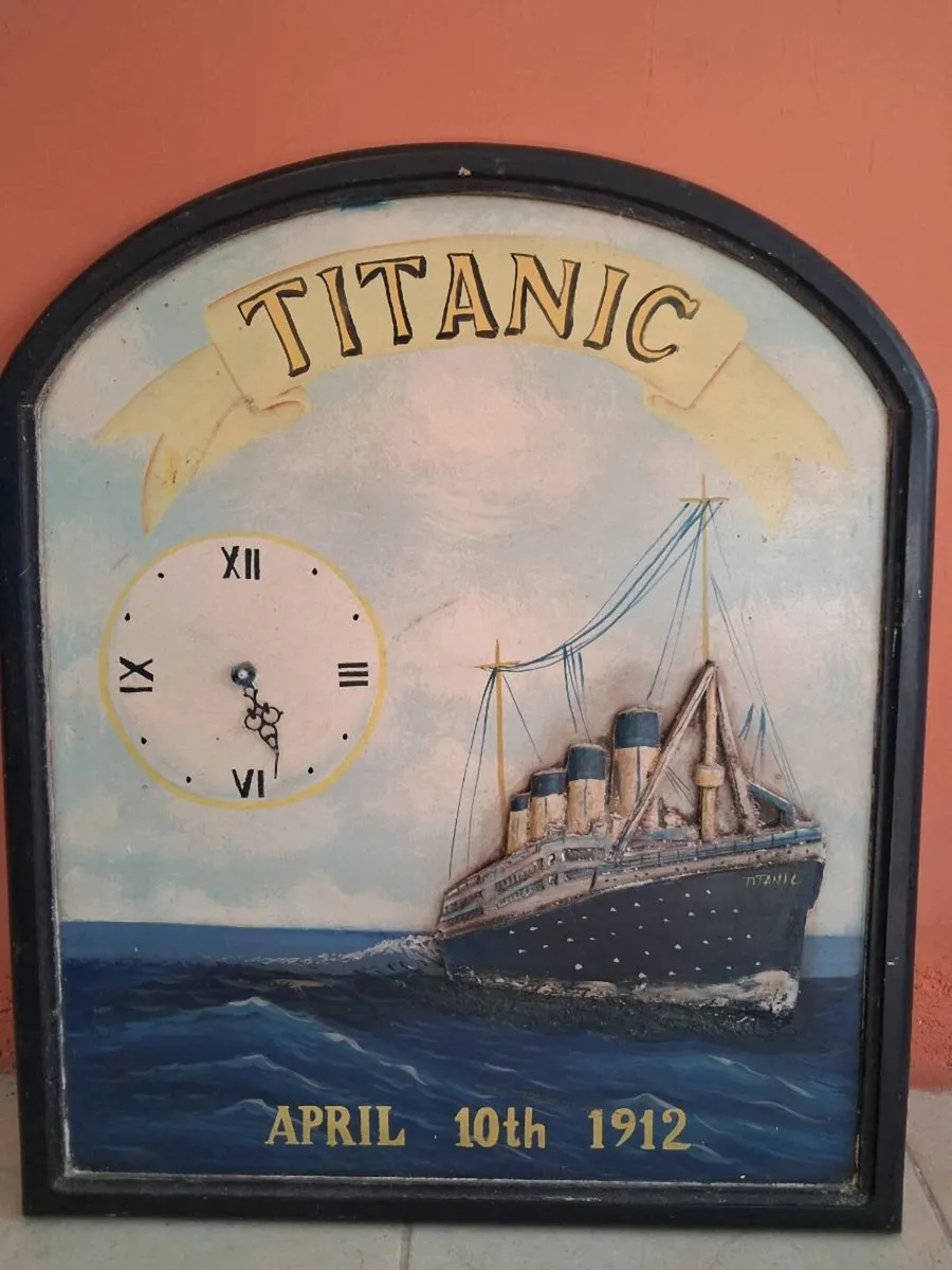 Large Vintage 3D Titanic pub clock and sign - Image 1