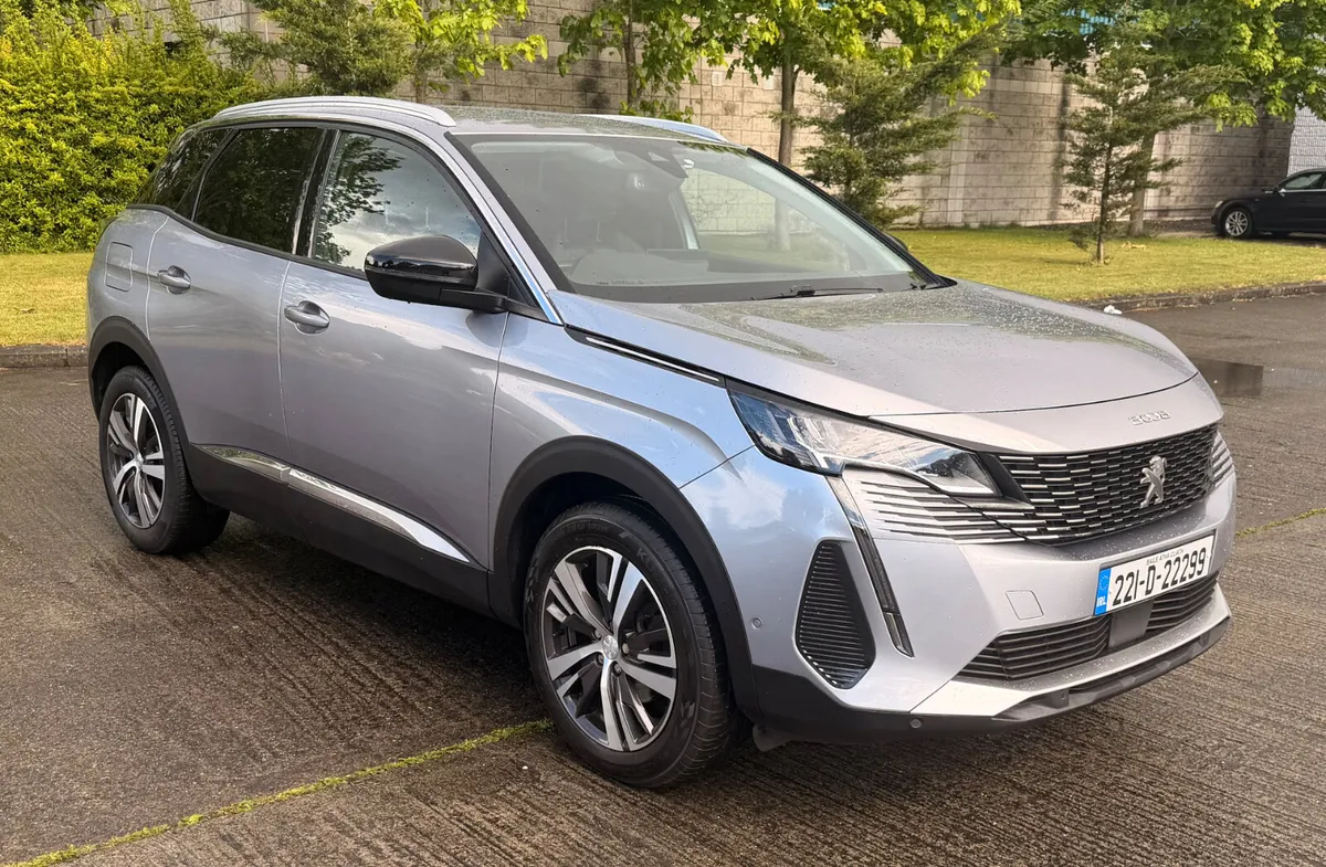 2022 Peugeot 3008 Only 31,000km - Image 1