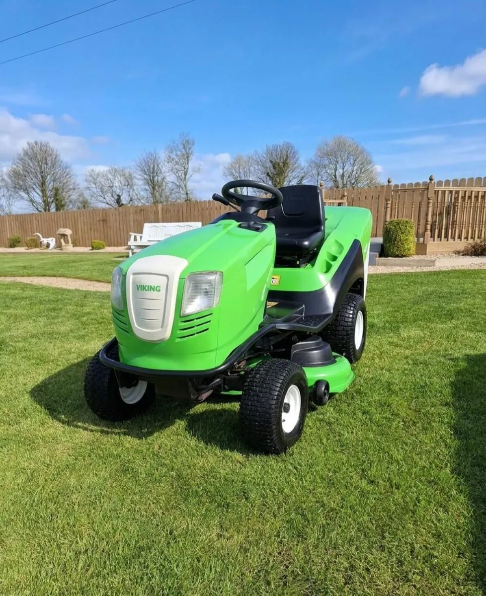 Viking ride on lawnmower - Image 1