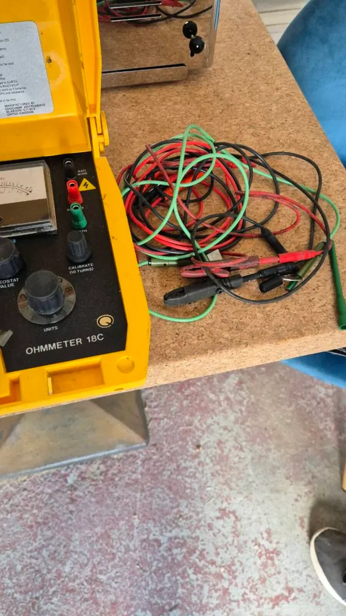 Cable Fault Tester Insulation Tester Metrohm 18C/2 - Image 4
