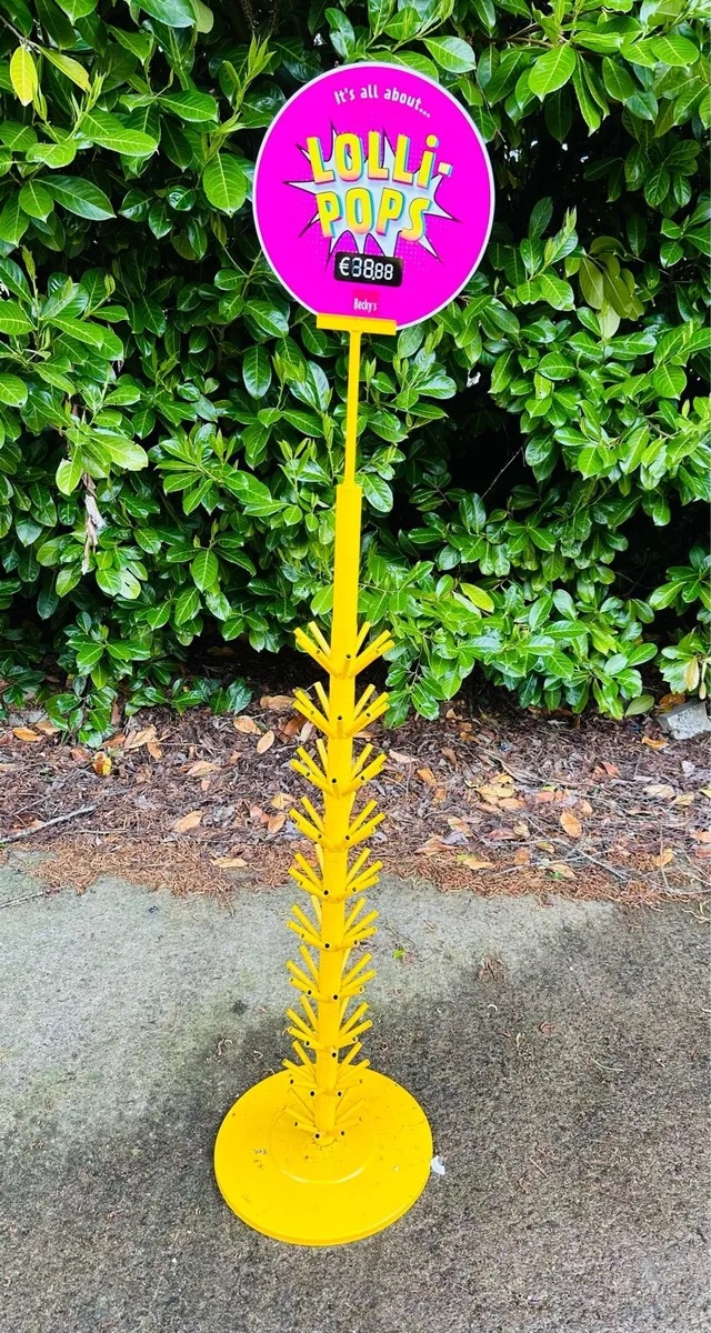 SHOP RETAIL DISPLAY STAND FLAGS FLOWERS LOLLIPOPS - Image 1