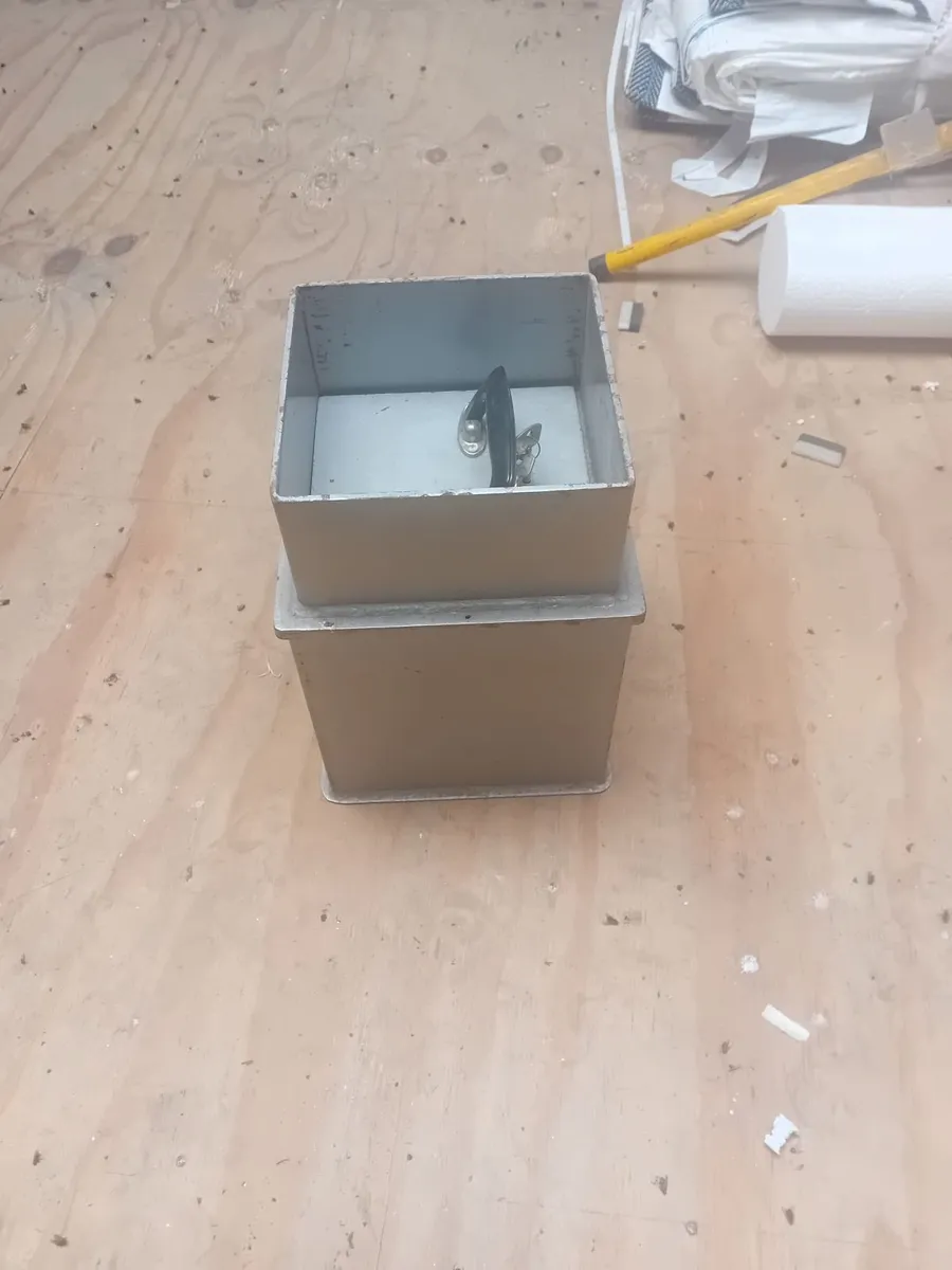 under floor steel safe - Image 1