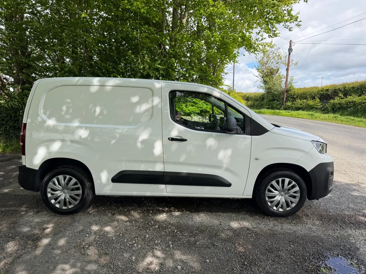 2019 Peugeot partner - Image 4