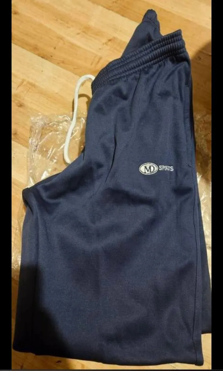 Mens MD Training Tracksuit Bundle - Image 2