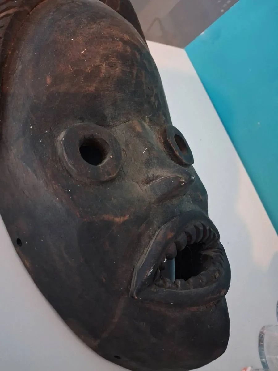 Liberia  Hand carved wooden African tribal mask - Image 2