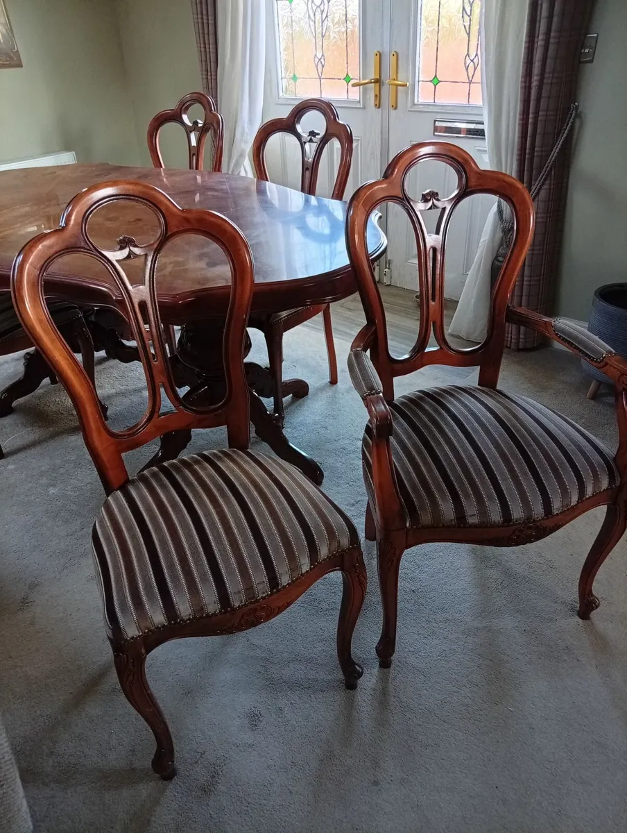 Dinning table and six chairs - Image 3