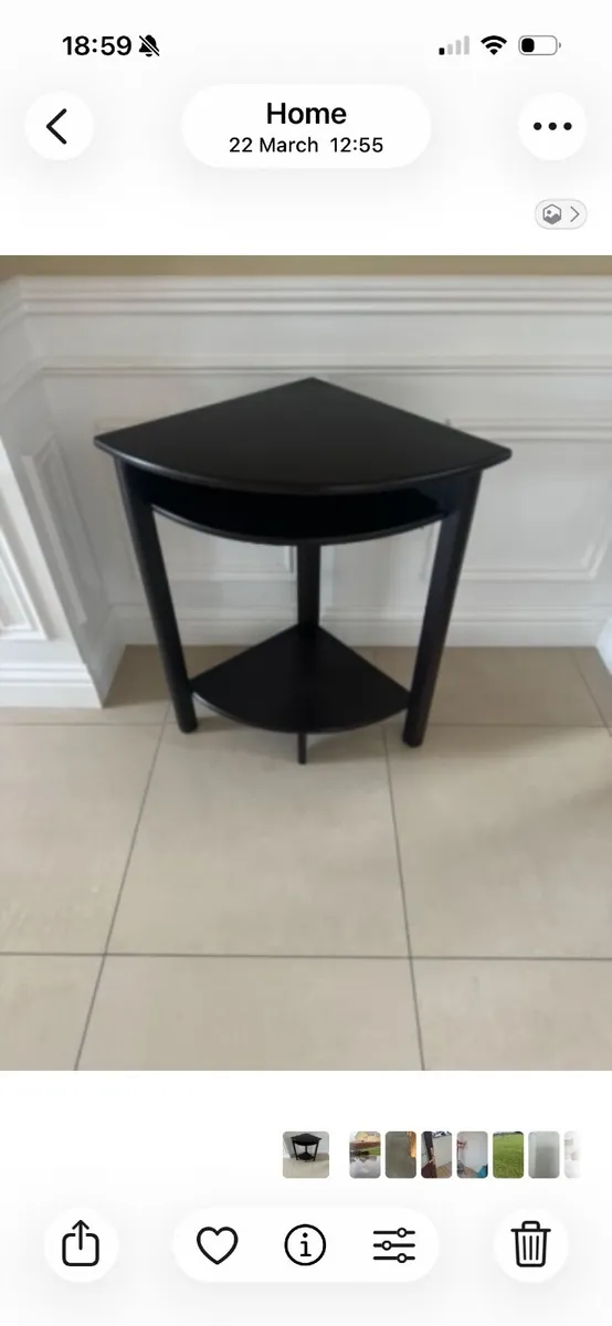 Corner console table
