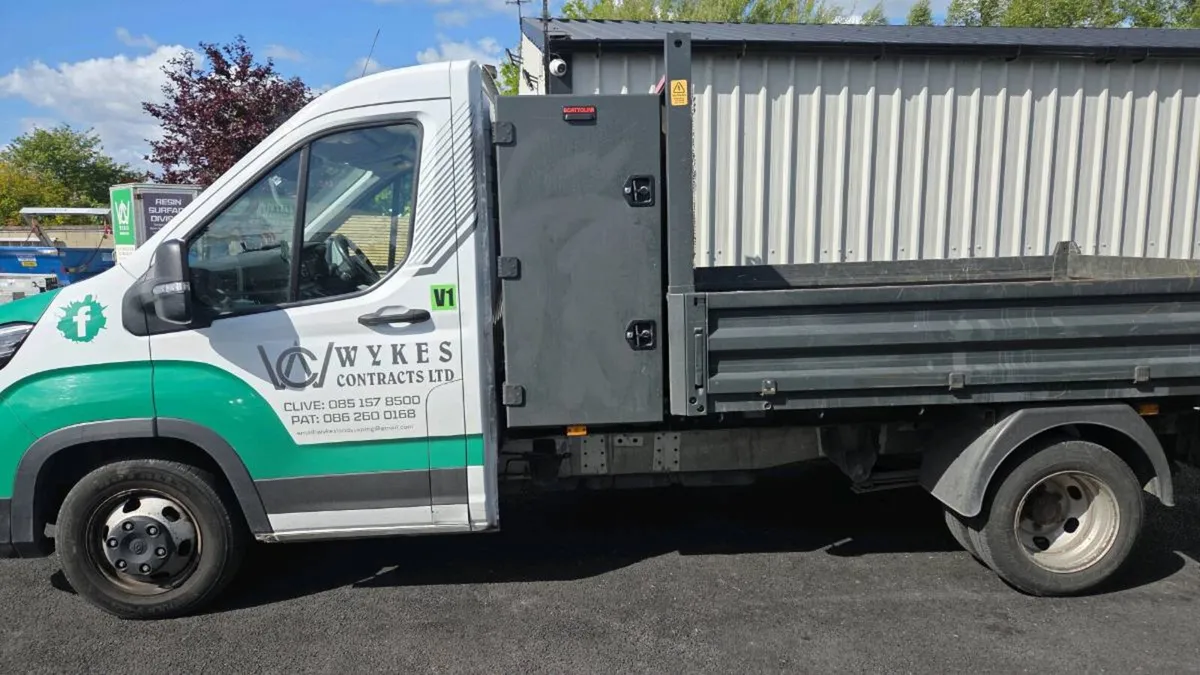 3.5t tipper - Image 1