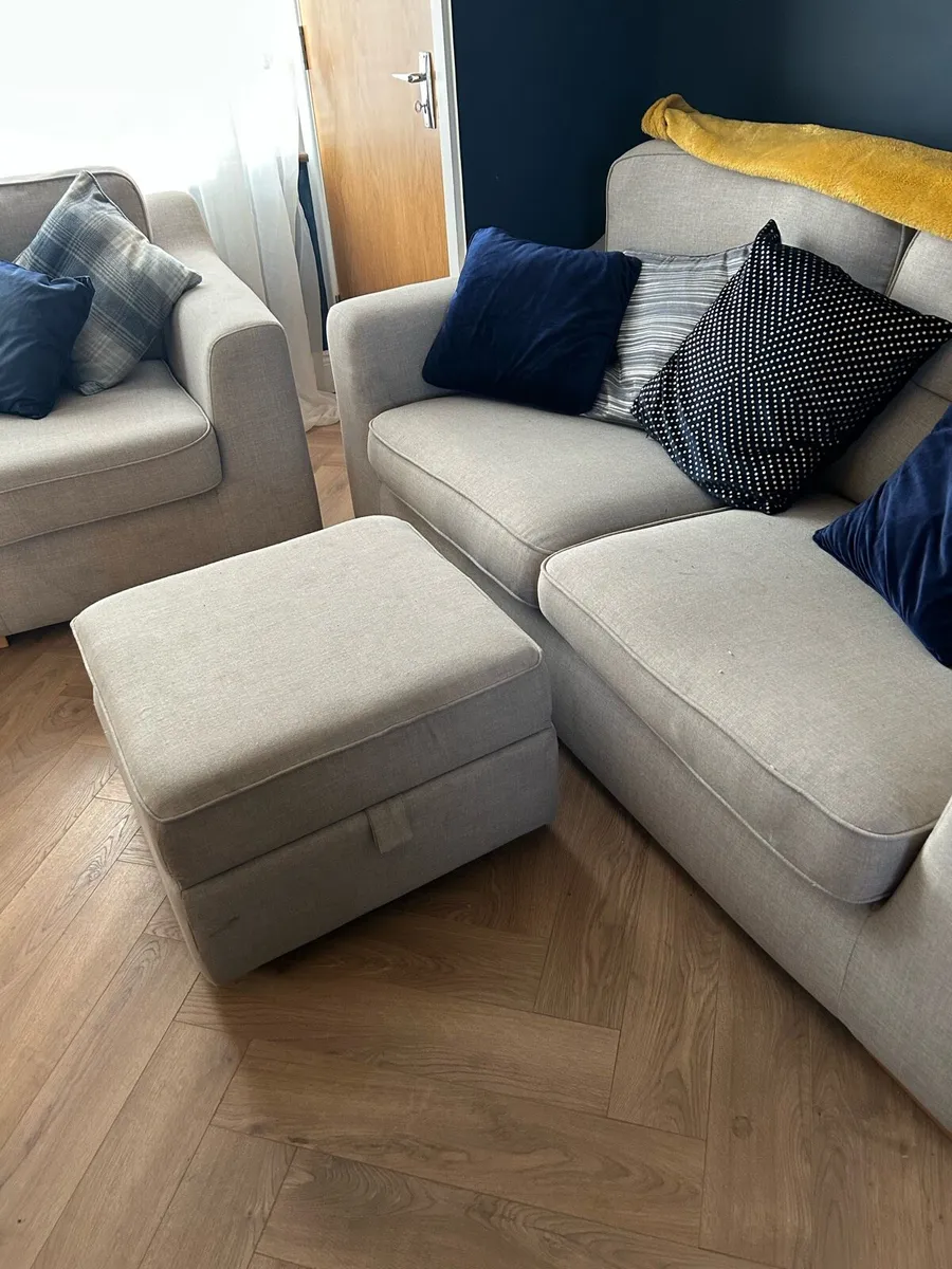 Grey upholstered 3+1 and footstool - Image 3