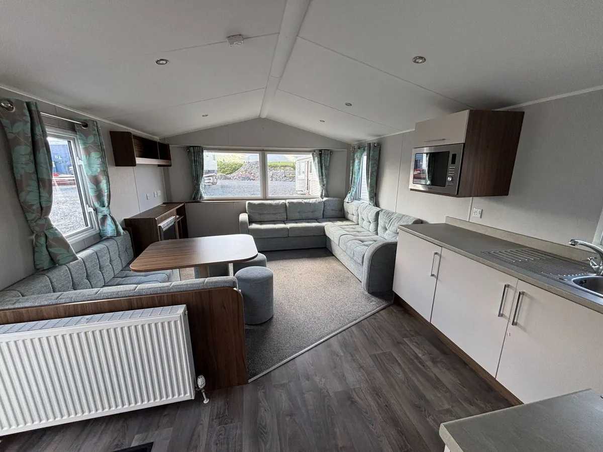 37X12 Willerby, 3Bed D/G & C/H. Free Delivery. - Image 2