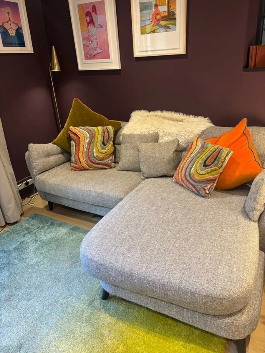 Grey L-shaped, 3 seater sofa from Meadows & Byrne. - Image 2
