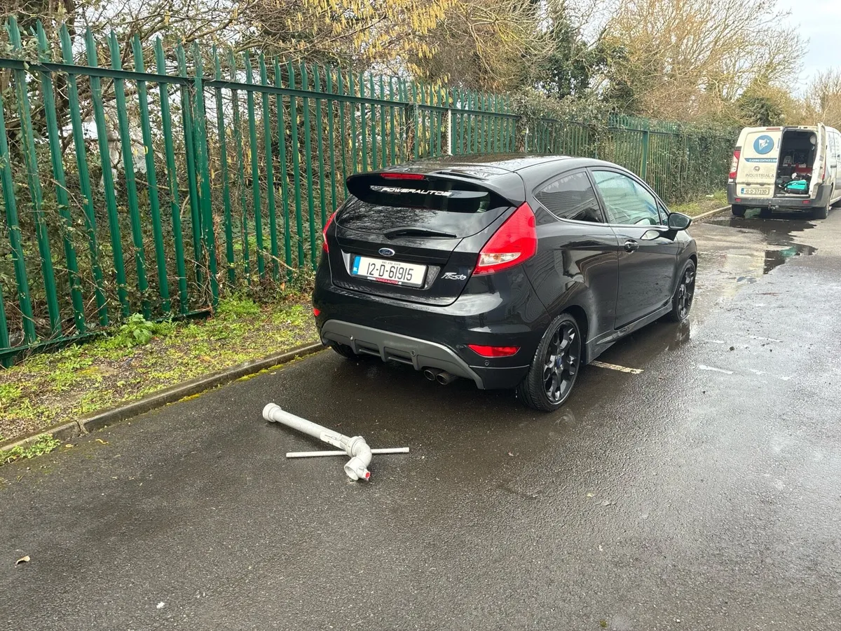 Ford fiesta - Image 2