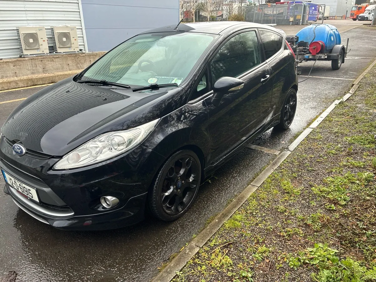 Ford fiesta - Image 3