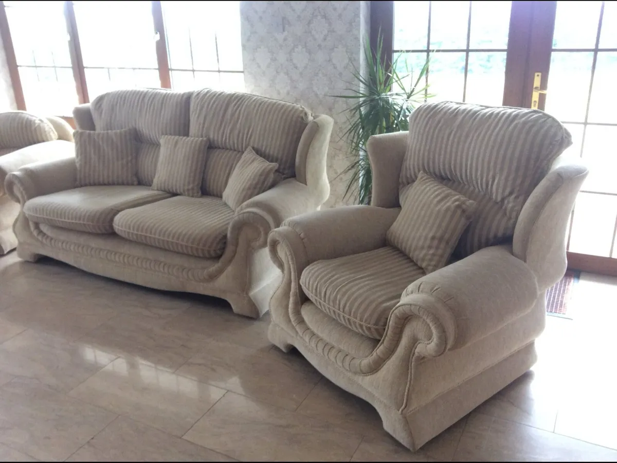 Three piece suites , sofas and settees - Image 3
