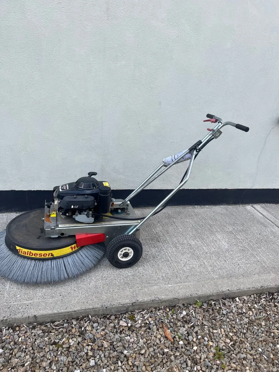 Wire brush - Image 1