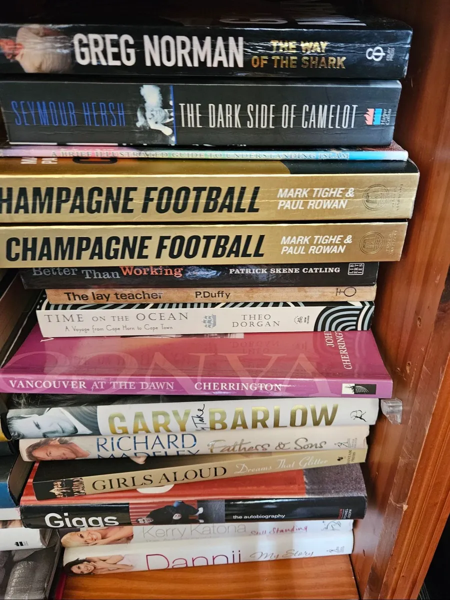 Books Bundle - Image 2